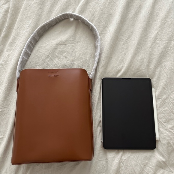 Oak+Fort Book Tote Bag - Picture 4 of 4